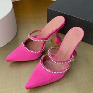 NWOT Vertundy Pointed Toe Hot Pink Satin & Rinestones Funky Heels Sz 41/8.5
